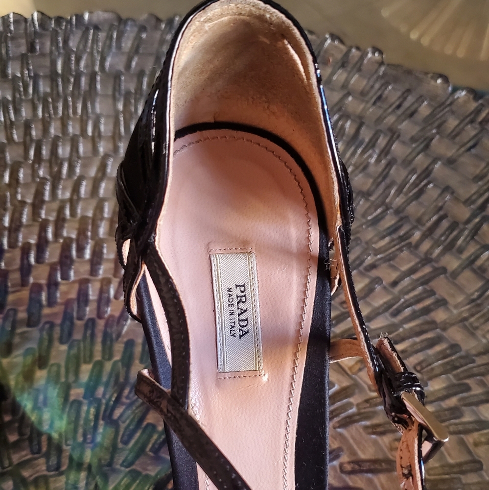 PRADA t-strap peep toe, wedge sandal sz 40 - Picture 5 of 7